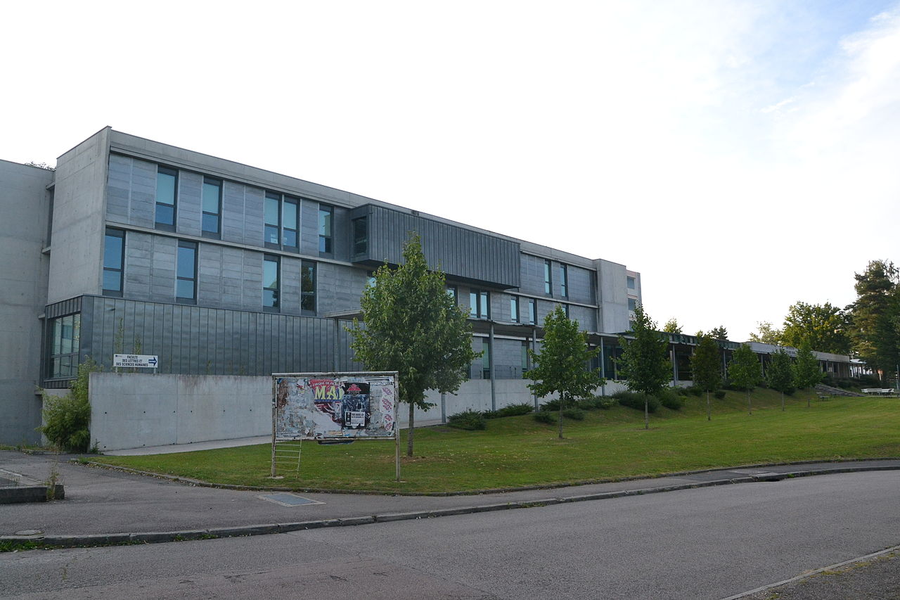 Faculté de lettres et sciences humaines de l'Université de Limoges (Haute-Vienne, France) 2